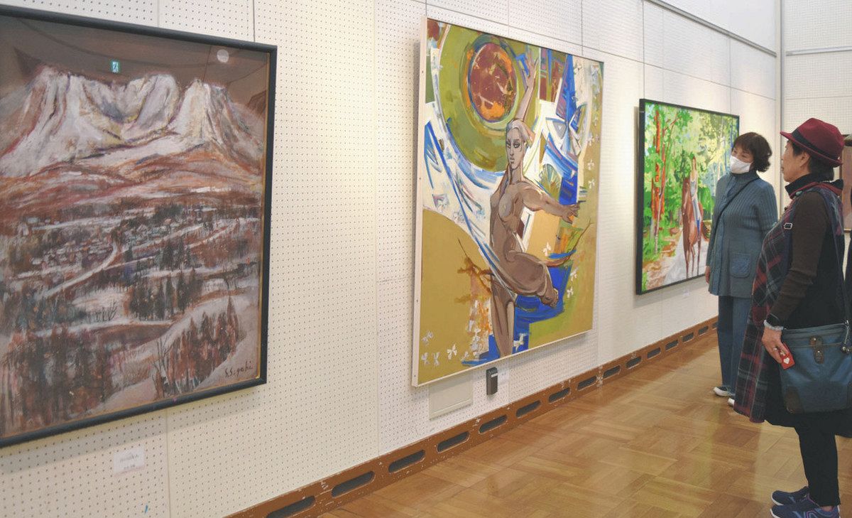 舞妓描きフランスの公募展で銀賞 豊明の福家順一さん、市美術