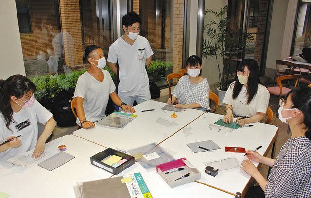 手作りフェースシールド寄贈へ 東海アクシス看護校生 中日新聞しずおかweb