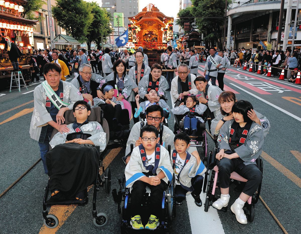 特支学校生ら肴町で御殿屋台の引き回し 浜松まつり：中日新聞しずおかWeb