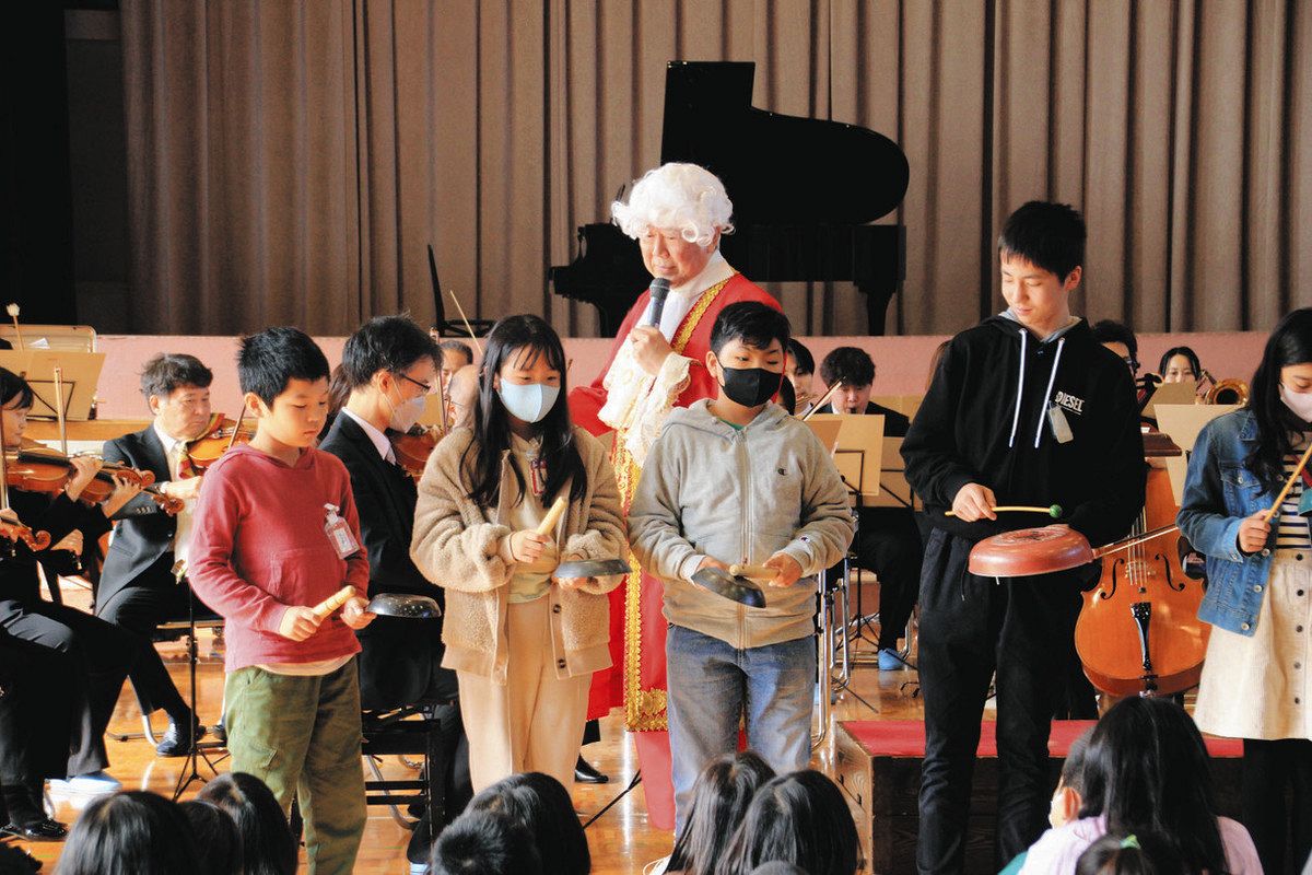 大治小 大治南小児童、セントラル愛知楽団の生演奏堪能：中日新聞Web