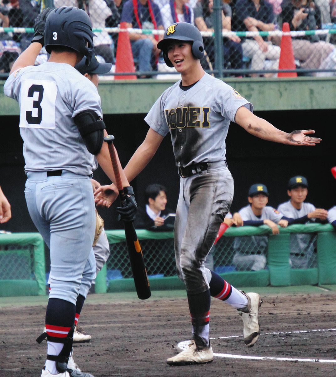 仙台育英、慶応に7回コールド勝ちでリベンジ 須江監督「甲子園の決勝でこんな試合したかった」【高校野球】：中日スポーツ・東京中日スポーツ