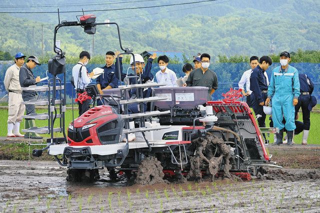 自動田植え機に驚き 福井農林高生、スマート農業を学ぶ：中日新聞Web