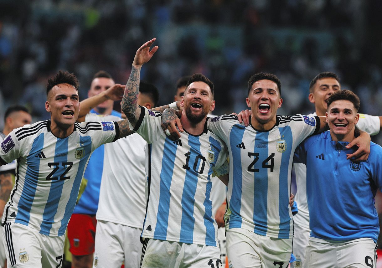 メッシのW杯はまだ終わらない！イエロー10枚以上飛び交うオランダとの