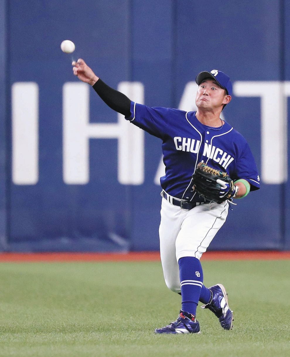 中日 途中出場の三ツ俣が古巣相手に攻守に大暴れ 初安打 初打点 中日スポーツ 東京中日スポーツ