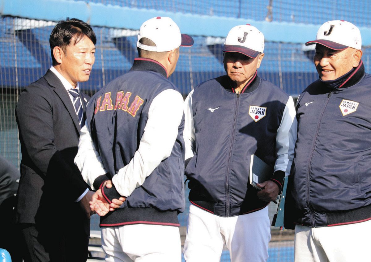 侍ジャパン』井端監督が大学日本代表候補合宿視察 「守備は抜けている