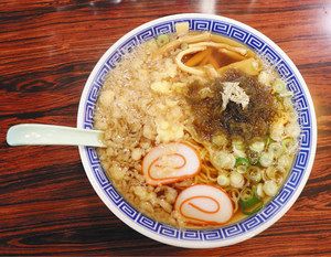 ひさみなと食堂 新湊流 中華麺 うどんつゆ 北陸中日新聞web