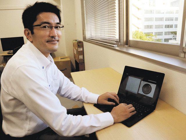 ＡＩを使った品質検査サービスを手掛けるテクムズの鈴木孝昌社長＝愛知県豊橋市で 