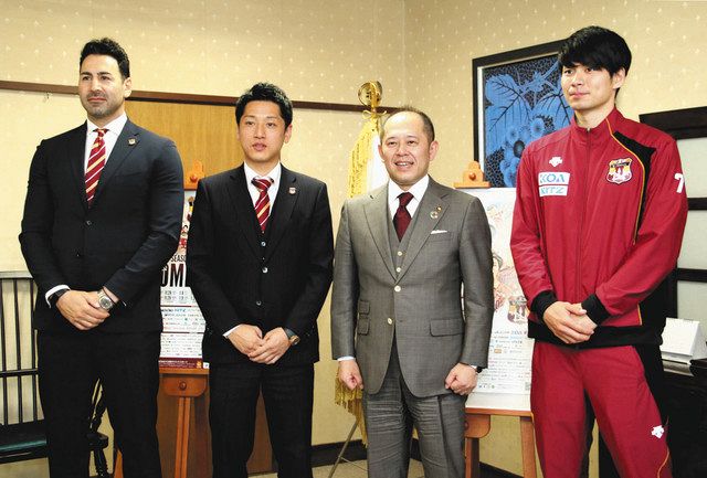 中日新聞
