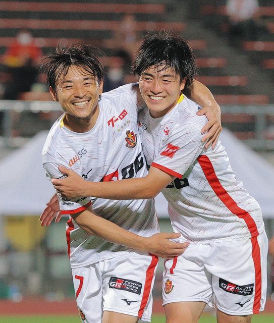 J1名古屋 阿部浩之がpkを決めてj2金沢に勝利 ベスト16進出 天皇杯 中日スポーツ 東京中日スポーツ J1名古屋 阿部浩之がpkを決めてj2金沢に勝利 ベスト16進出 天皇杯 中日スポーツ 東京中日スポーツ