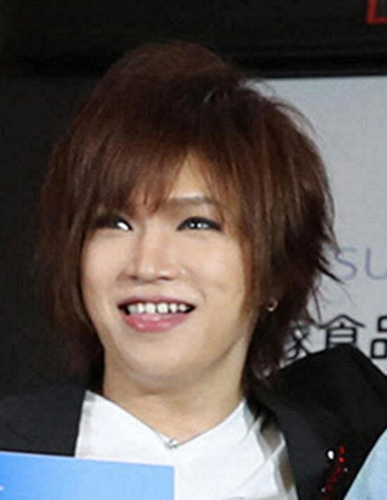 結婚発表したばかりの 金爆 鬼龍院翔に早速の文春砲で 二股交際 トレンド入り すごくバンドマンらしいことしててワロタ 中日スポーツ 東京中日スポーツ