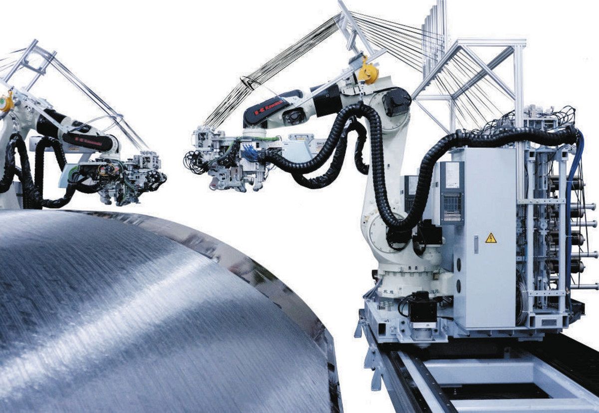 石川】熱可塑性CFRP 成形ロボ開発 航空機部品向け 注目の素材