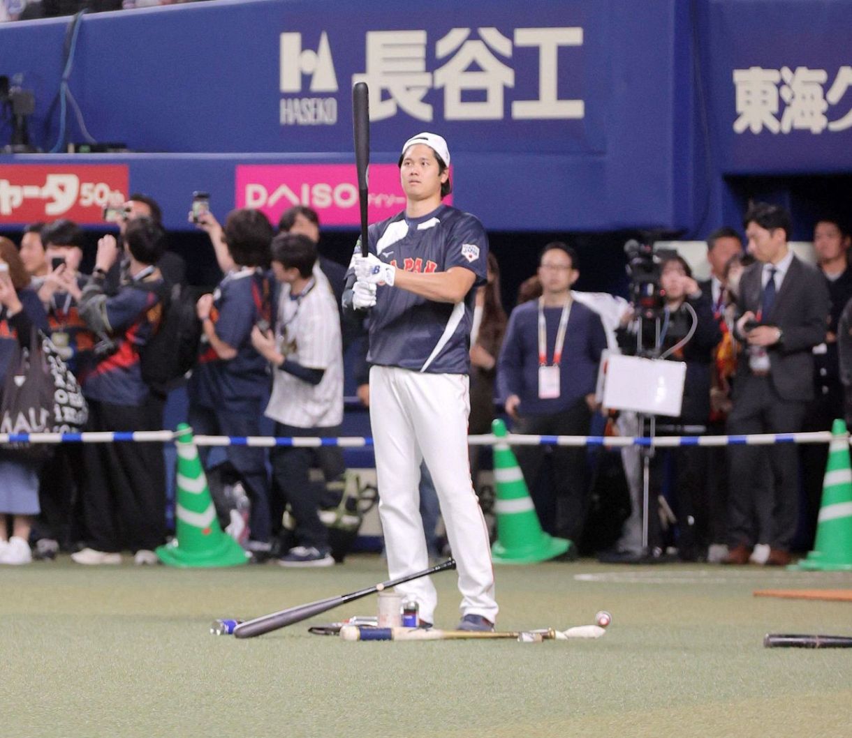 マジでビーストすぎる」大谷翔平＆鈴木誠也、超特大5階席弾”競演”に