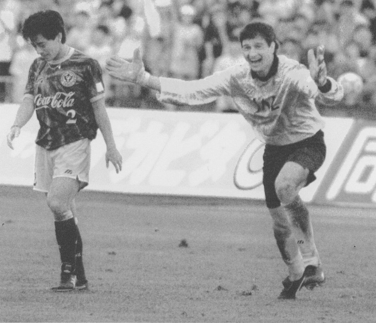 ◇現役時代のシジマール ”野人”岡野雅行との対決シーンも【写真】：中