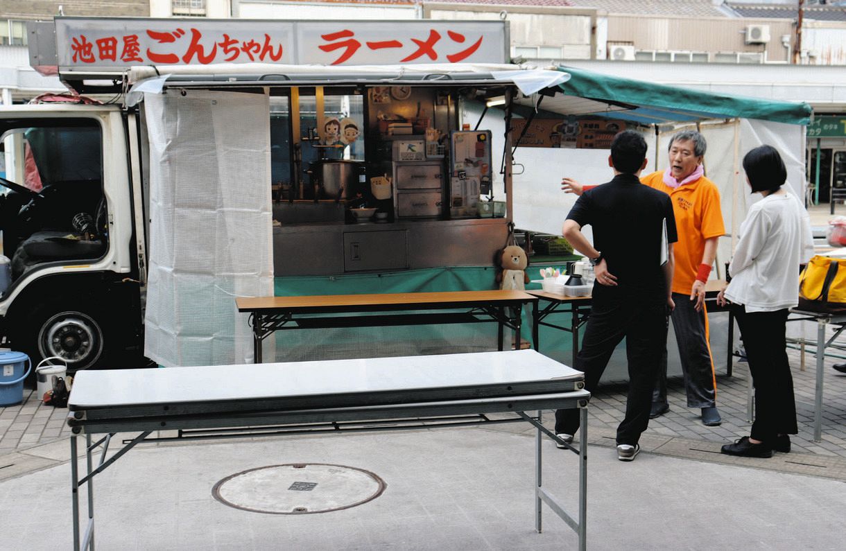 敦賀の味」次の5年も、存続危機のラーメン屋台が営業継続 衛生基準厳格