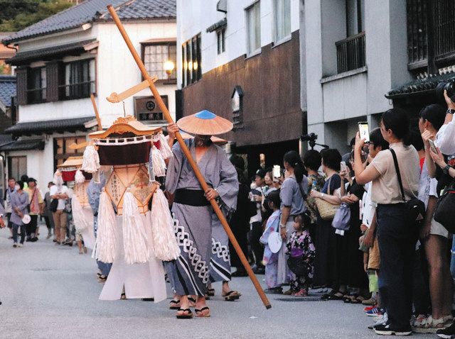 豊田「綾渡の夜念仏と盆踊」 ユネスコ登録後初披露：中日新聞Web