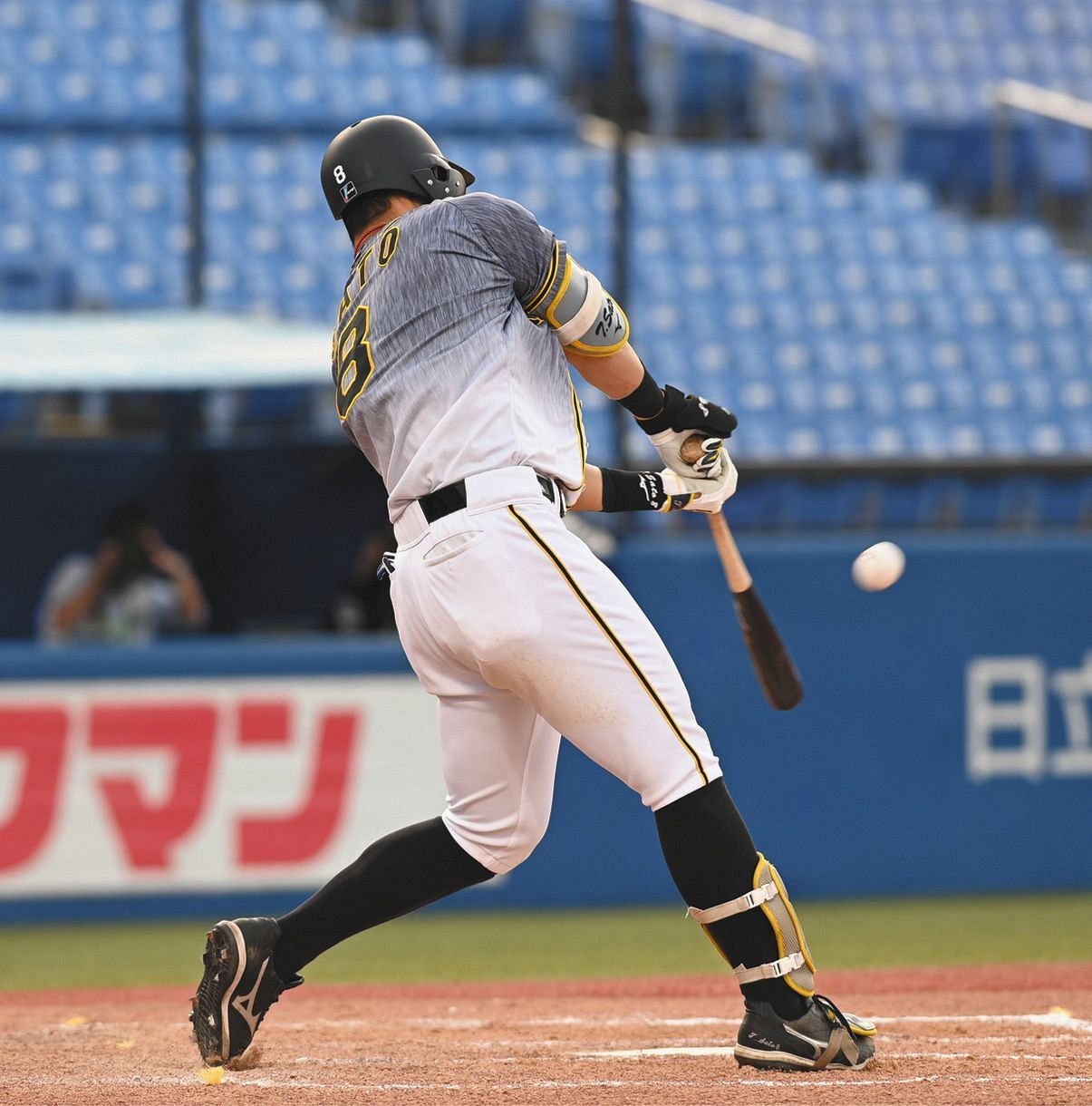 阪神 佐藤輝明 2試合連続アーチ 第5打席にヤクルト村上 山田と1本差に迫る9号 中日スポーツ 東京中日スポーツ