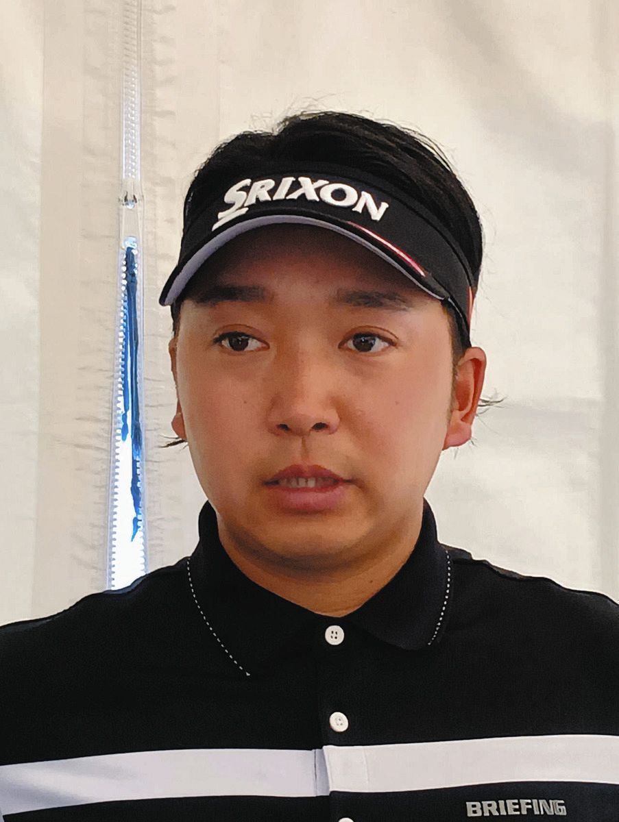 ５アンダーで首位に立った小木曽