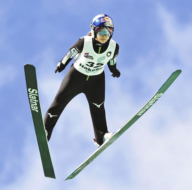 高梨 今季初戦制す スキー 全日本ジャンプ 中日新聞web
