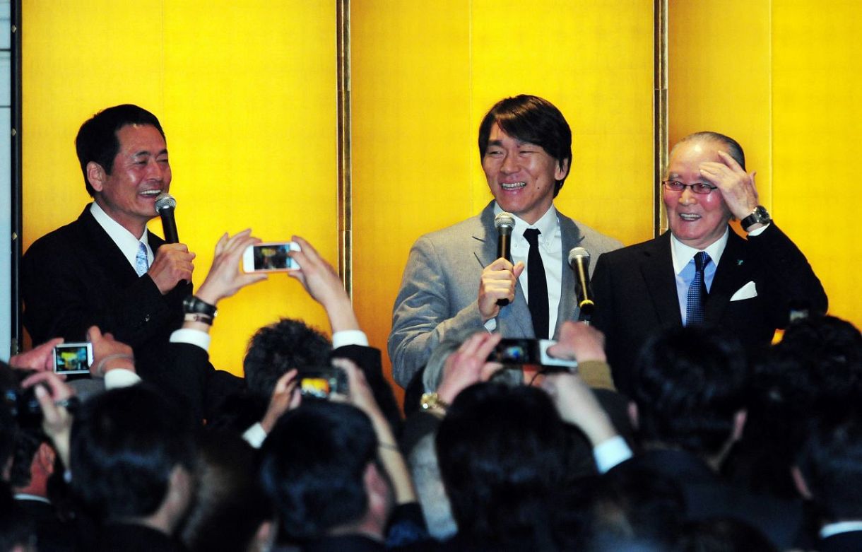 【祝長嶋茂雄賞新設】アテネ五輪野球日本代表長嶋茂雄監督スタジアムジャンパー非売品 2002年、アテネ五輪に向けた次期日本代表の監督に内定している長嶋茂雄