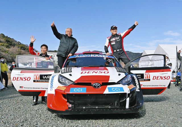 世界の名車疾走、蒲郡でラリーイベント トヨタ社長が飛び入り参加：中
