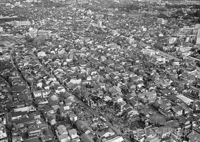 航空写真集　空からの郷土三重　伊勢新聞社 航空写真集 空からの郷土三重 伊勢新聞社