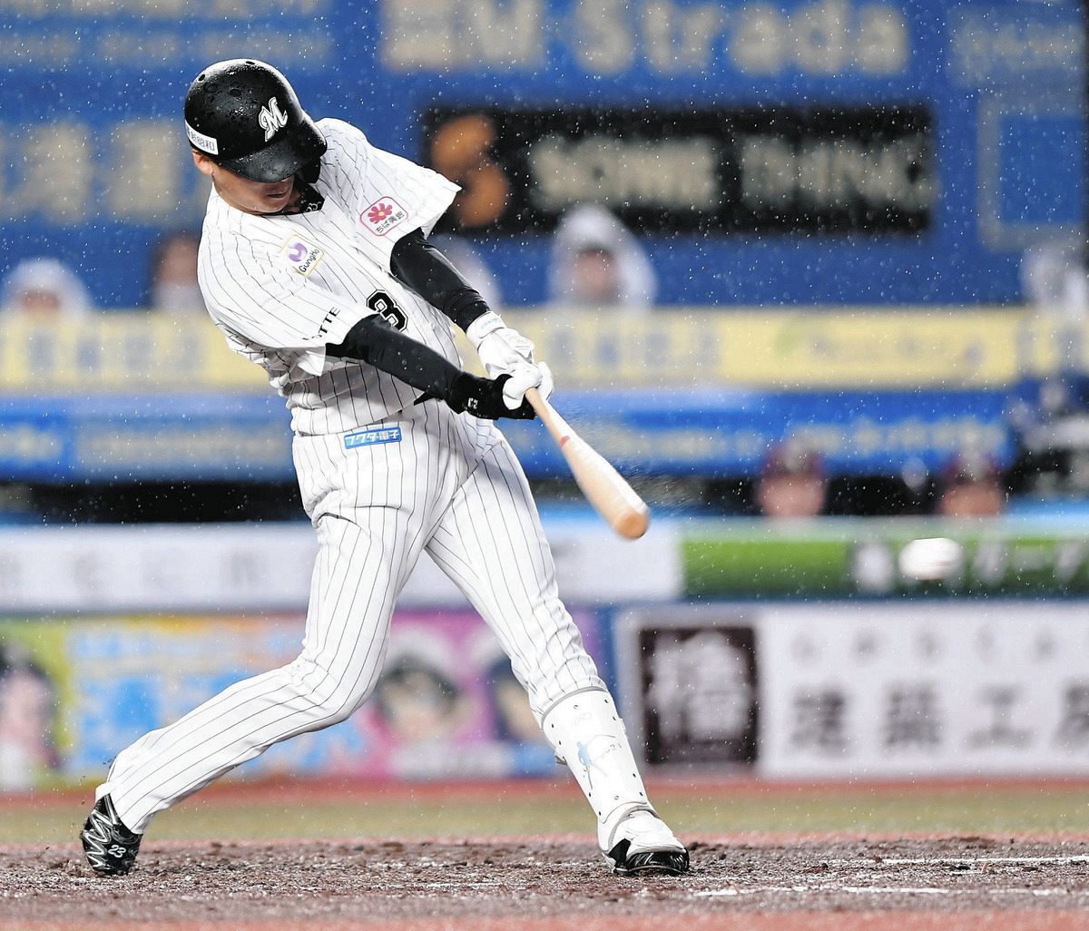 ロッテ、5月初勝利で連敗を『6』でストップ 1軍昇格即4番起用の石川