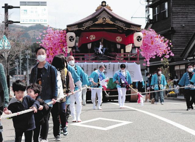 曳山祭が最終日 山車が街を巡る 輪島 重蔵神社 北陸中日新聞web