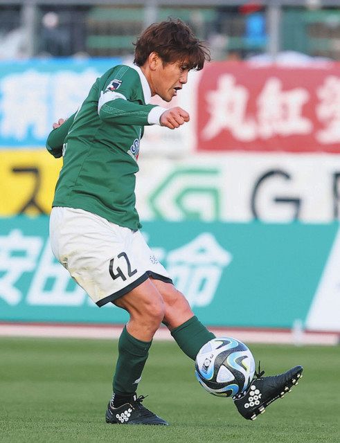 FC岐阜、最終戦飾れず 引退の柏木陽介選手「チームに残る」と明言：中日新聞Web