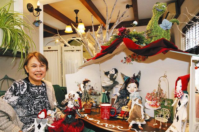 文化人形 ハンドメイド作品 作家もの レトロで新しい文化人形 市川こずえさん個展 東京・吉祥寺 | 毎日新聞