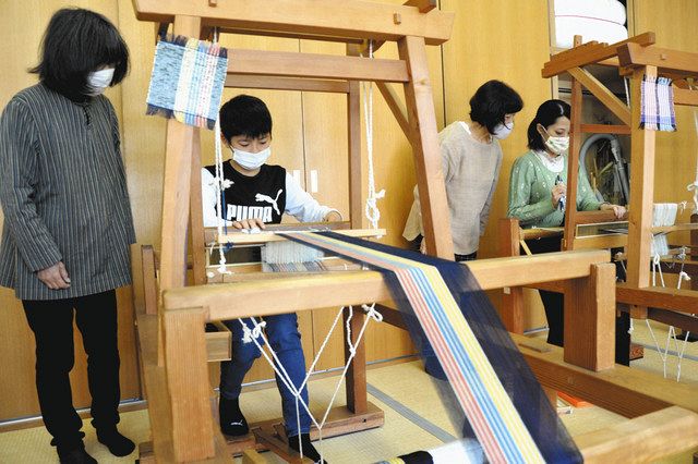 知多木綿に興味を」 市の博物館で機織り体験：中日新聞Web