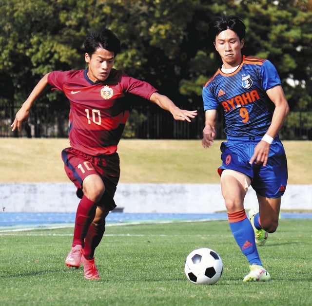 決勝は草津東 綾羽 高校サッカー県大会 中日新聞web