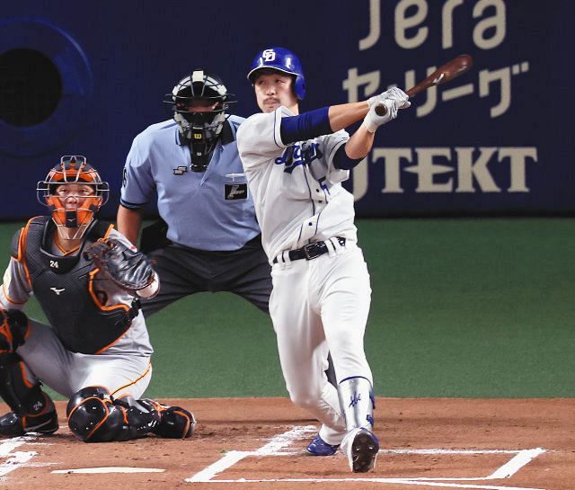 「ロドリゲスが初先発、不安も多いと思うので…」阿部が“優しさいっぱい”援護2ラン:中日スポーツ・東京中日スポーツ