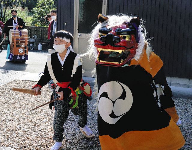 獅子舞で家内安全と無病息災祈る 四日市・立阪神社で3年ぶり秋の祭礼