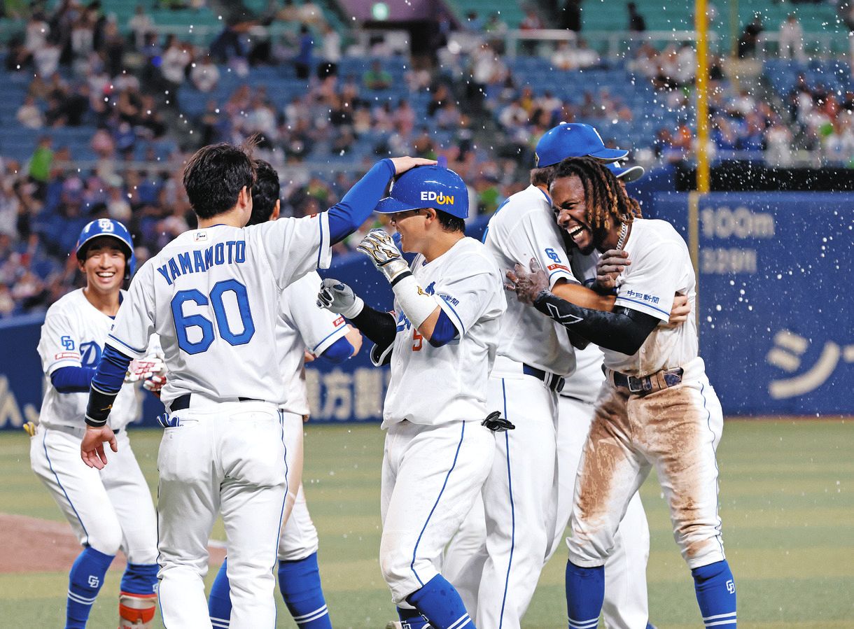 [お話し中」　中日〜ヤクルト　5/26(日)２枚 お話し中」 中日〜ヤクルト 5/26(日)2枚