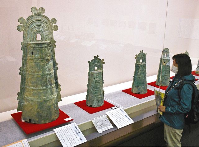 日本最大の銅鐸、９年ぶりに里帰り 安土城考古博物館で展示：中日新聞Web