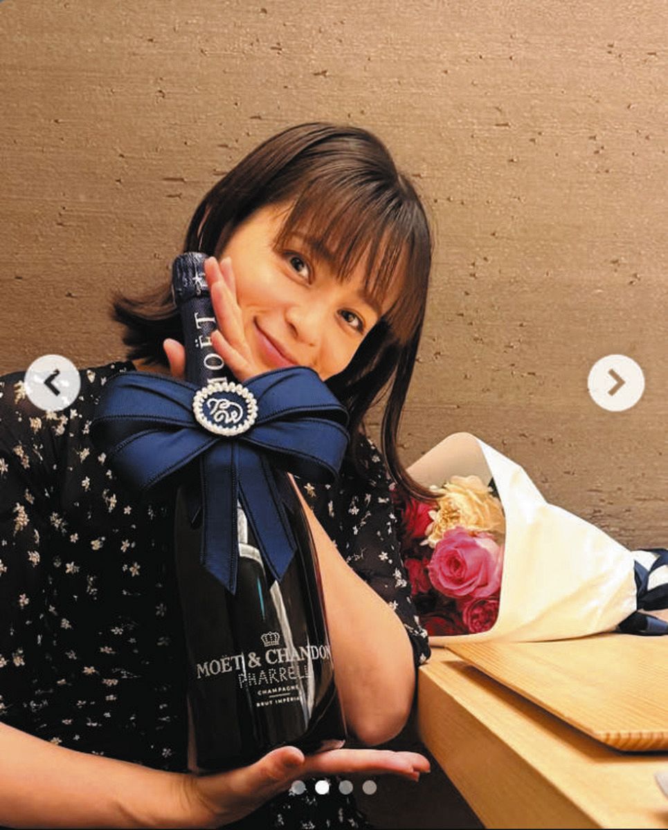 ◇加藤ローサ、40？「全然見えんし！！」【写真複数】：中日スポーツ
