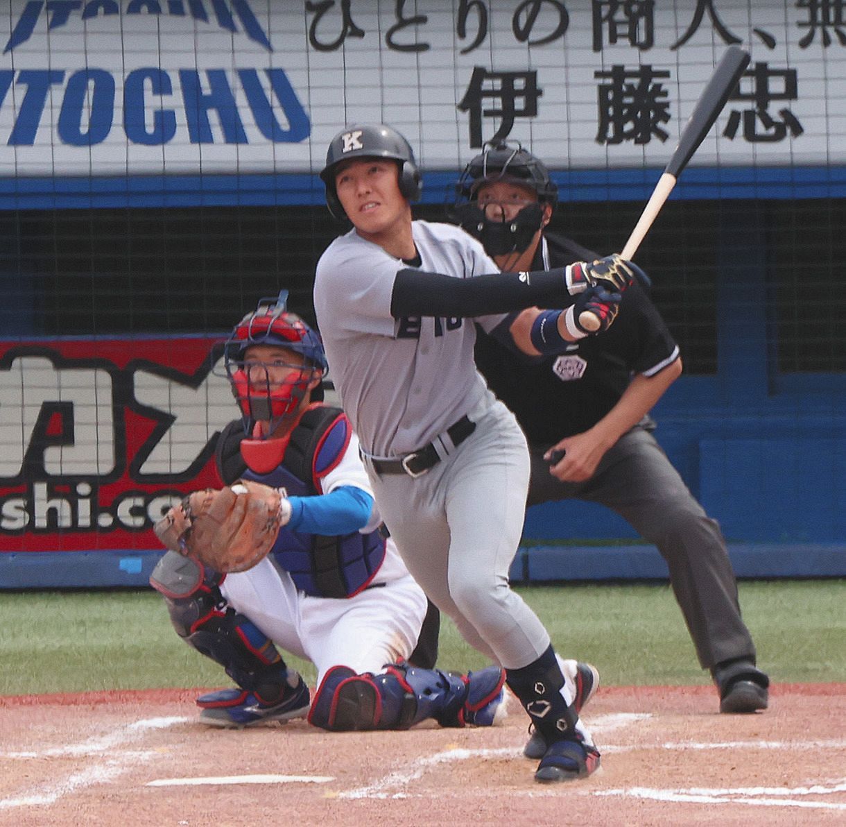 清原ジュニア 公式戦デビュー 慶大1年 正吾内野手 父の前でブランク感じさせないプレー 中日スポーツ 東京中日スポーツ 清原ジュニア 公式戦デビュー 慶大1年 正吾内野手 父の前でブランク感じさせないプレー 中日スポーツ 東京中日スポーツ