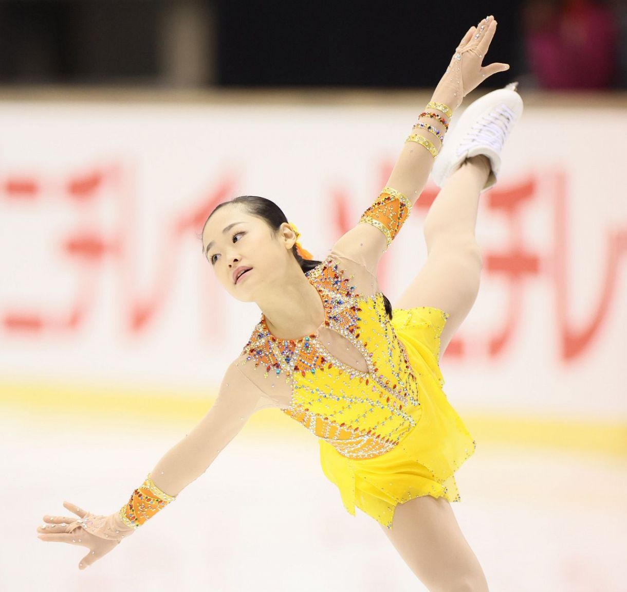 ジュニア女子 島田麻央優勝 トリプルアクセル決めるが4回転トーループ