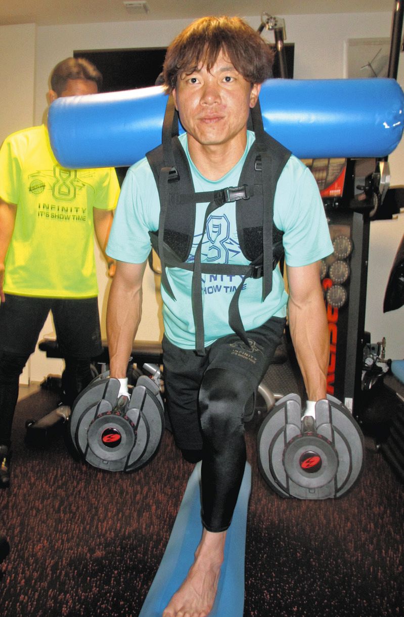中日】大島洋平、マグロ魂！ 名球会イベントで1本丸々ゲット、ツナの