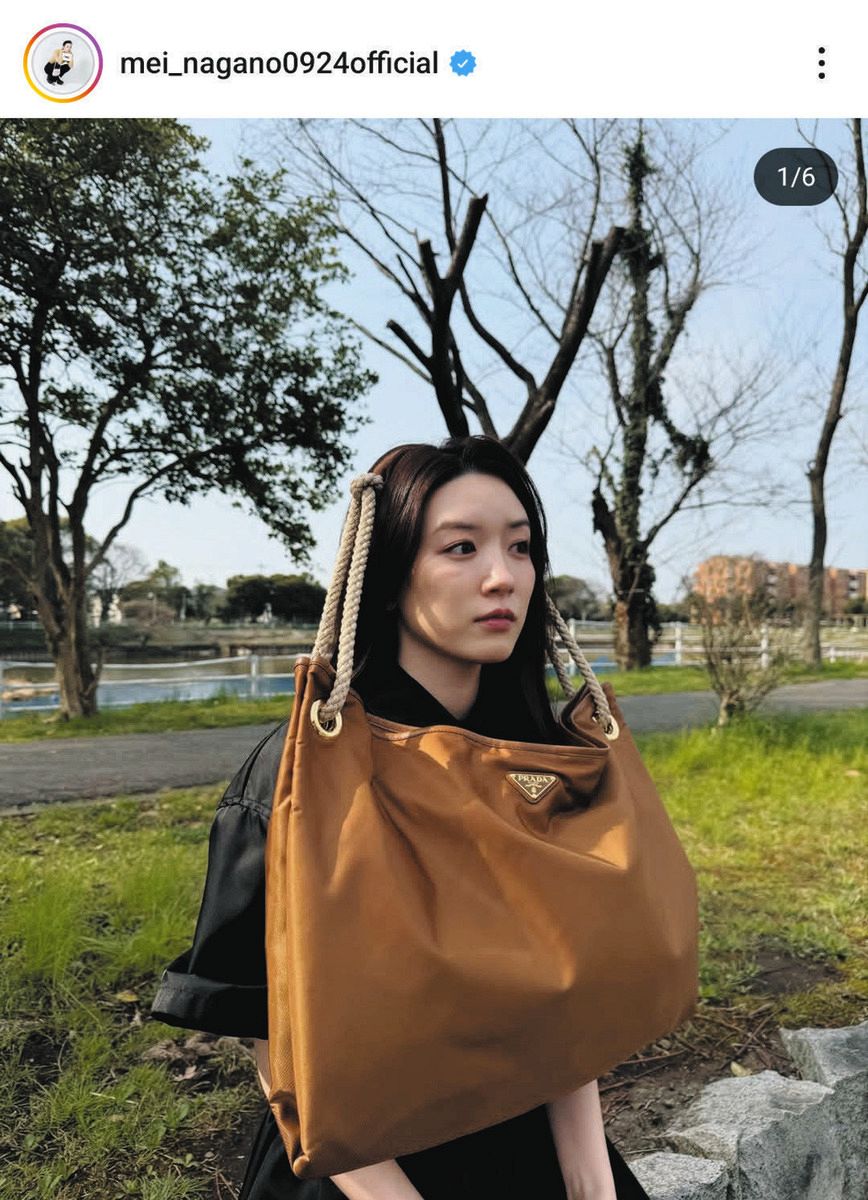 ◇永野芽郁、『クセが強い』バッグの持ち方【写真】：中日スポーツ