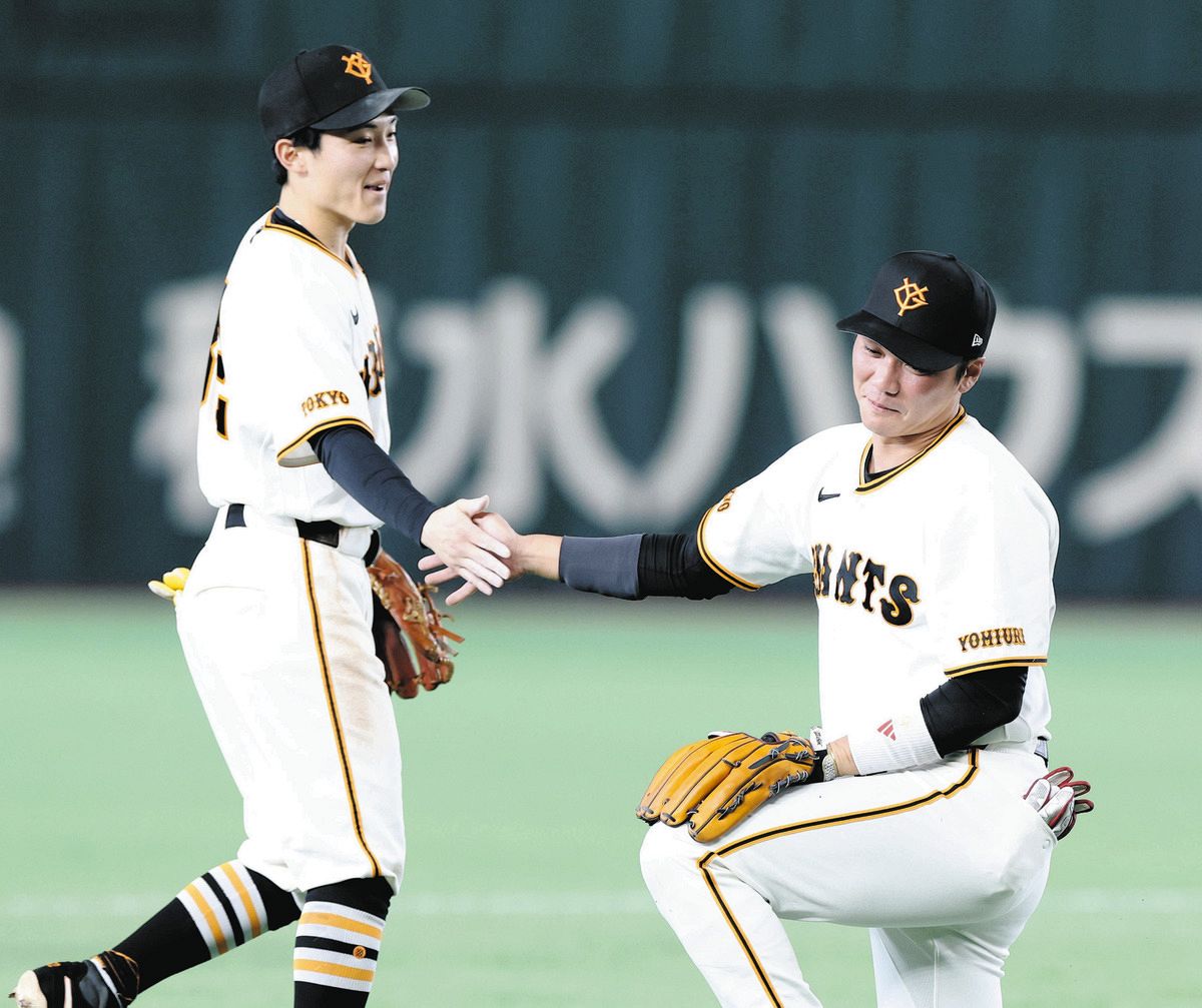 バケモンみたいに早い」巨人・坂本勇人、“1回転ノーバウンド送球”の
