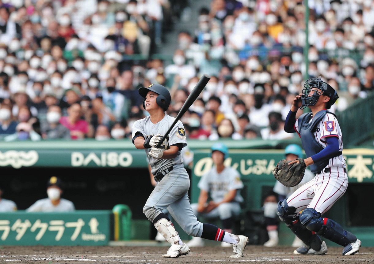 仙台育英 悲願の日本一 東北勢 春夏通じ初の頂点に 下関国際に大勝 甲子園決勝 中日スポーツ 東京中日スポーツ