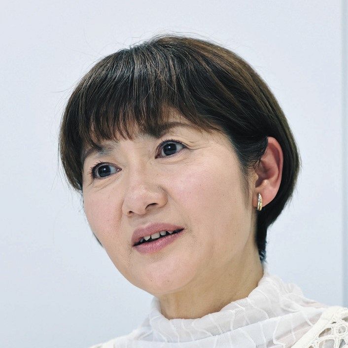  古村比呂 がん再々再発」の古村比呂 子宮全摘から１２年、今も「ステージ ...