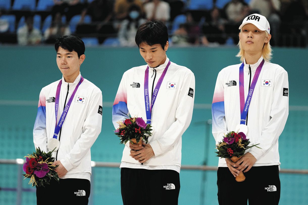 韓国代表が大失態！ゴール前に万歳して抜かれ、金メダルと兵役免除逃す