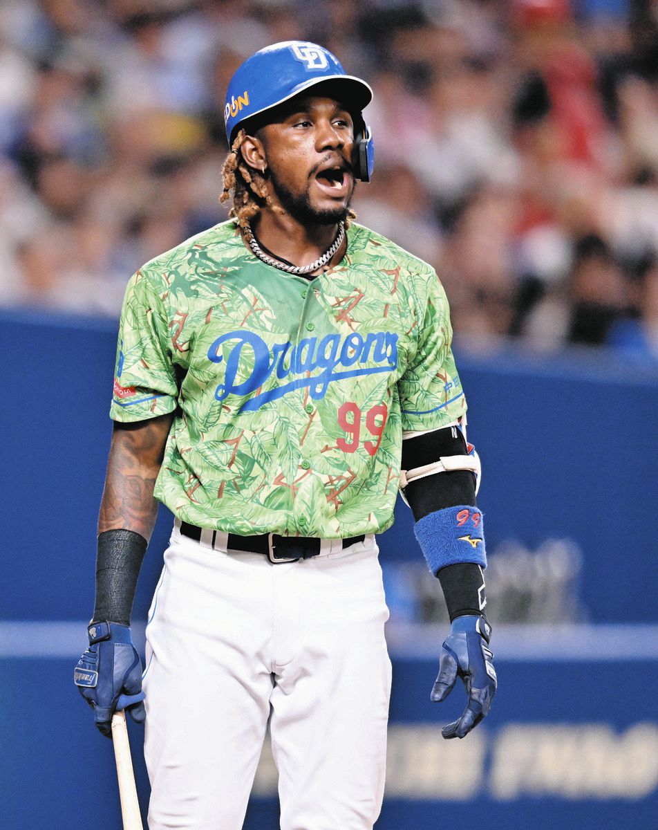 中日・立浪監督、4番カリステ起用は「ここのところ平均1点…何か変え