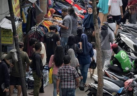 インドネシア人が規則を守らない事情 中日新聞web