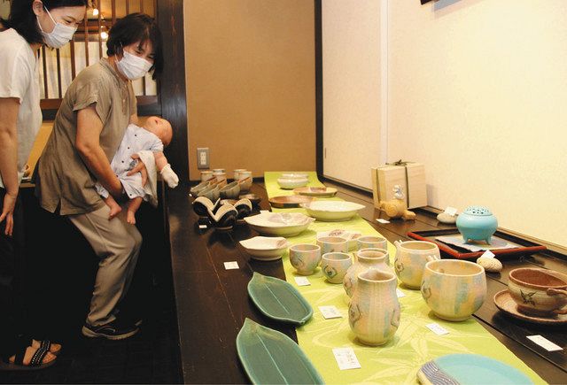 能登への思い陶器に 七尾で展示「之乎路窯」向瀬さん：北陸中日新聞Web