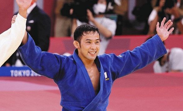 男子６０キロ級決勝　金メダルを獲得した高藤直寿