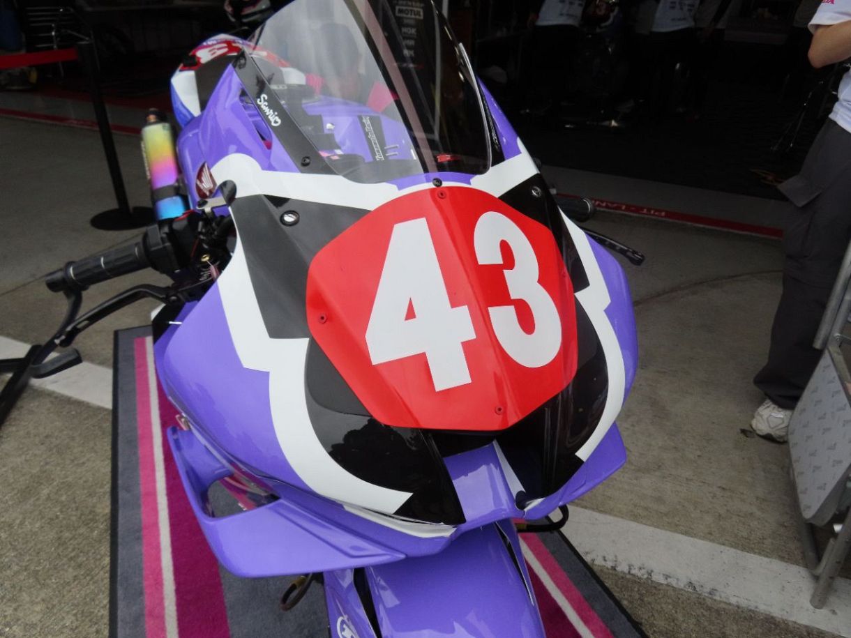 鈴鹿8耐】必見!!「クロミ」仕様マシンの「サンリオ×ホンダ」コラボ