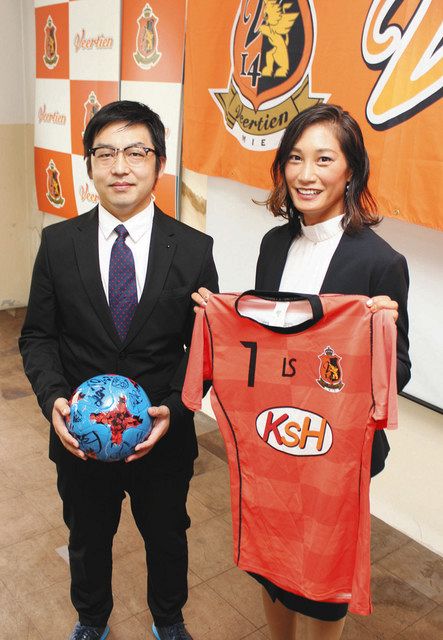 ビーチサッカー待望の女子 チーム発足 全国大会へ 中日新聞web